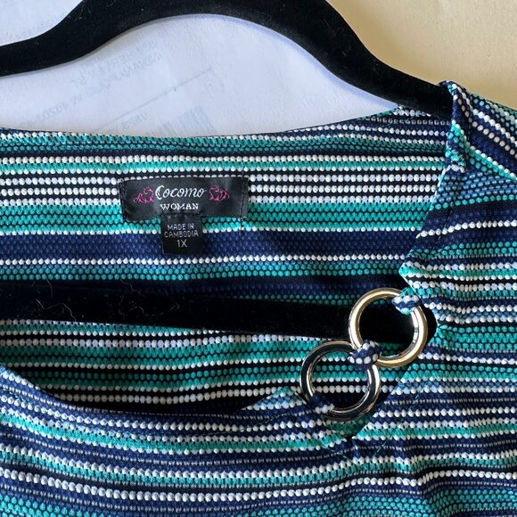 Slinky sleeveless tunic with rings at neckline - Picture 2 of 5